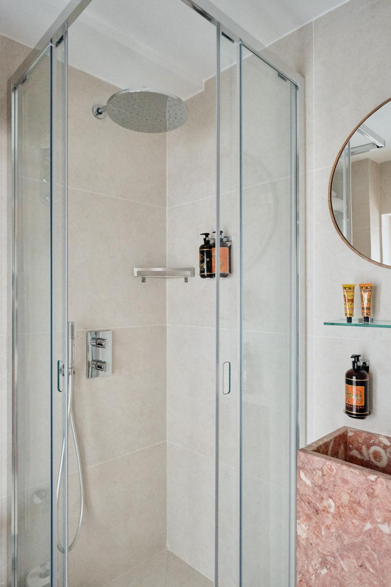 Elysee Montmartre Hotel パリ エクステリア 写真